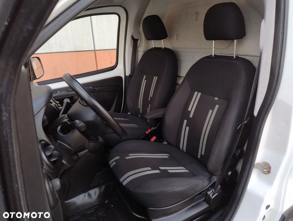 Fiat FIORINO 1.3 DIESEL (75KM) 5-BIEGÓW STAN IDEALNY KLIMATYZACJA 100% BEZWYPADKOWY ORYGINAŁ KM SERWIS NIE MA RDZY ! ! ! - 9