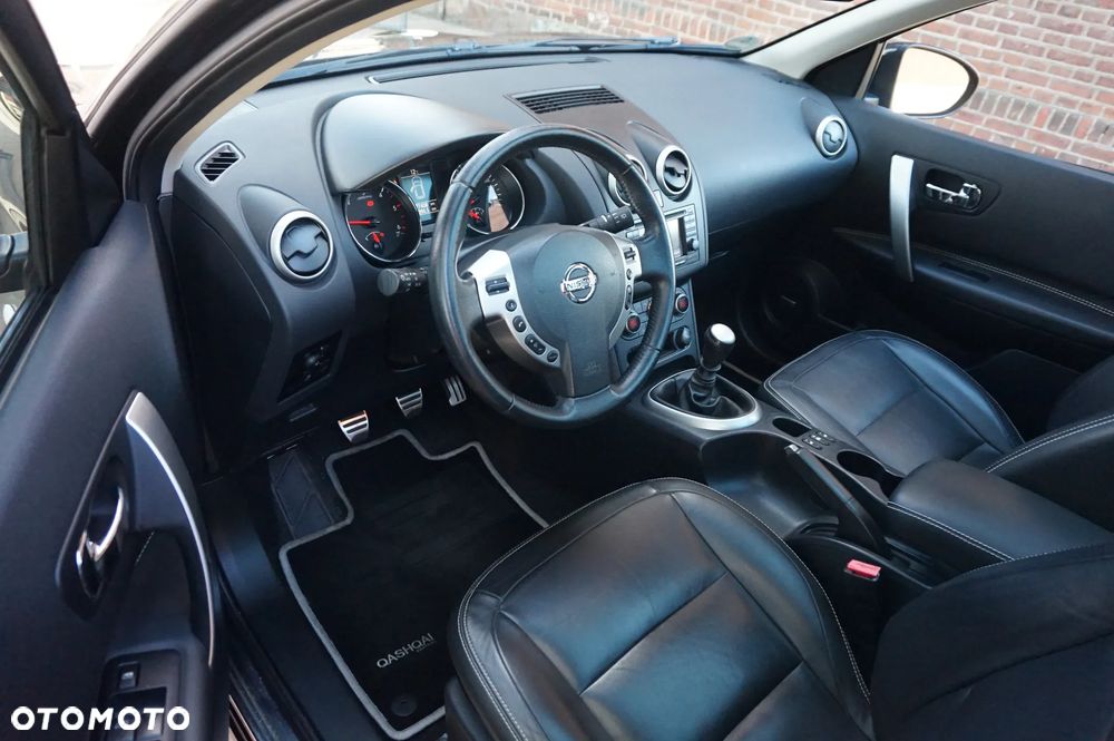Nissan Qashqai 1.6 dCi TEKNA - 15