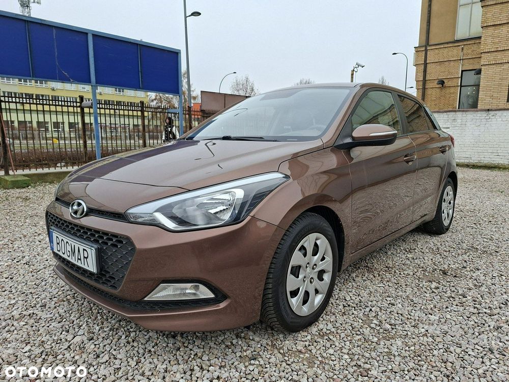Hyundai i20 1.4 Classic + - 6