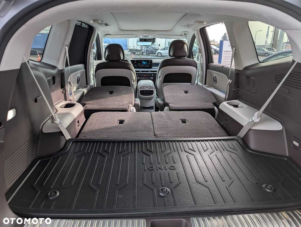 Hyundai IONIQ 9 110kWh Calligraphy AWD Performance - 14