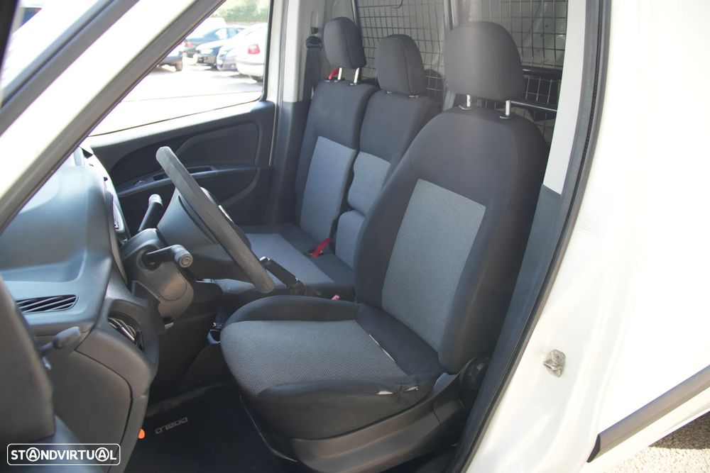 Fiat Doblo 3Lugares 1.3Multijet 95cv - 10