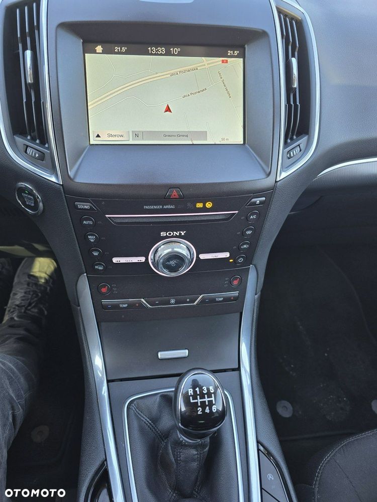 Ford Galaxy - 8