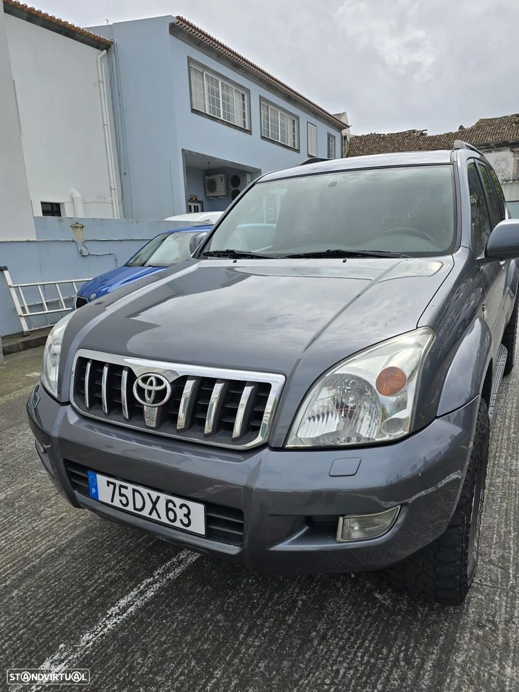 Toyota Land Cruiser Prado - 8