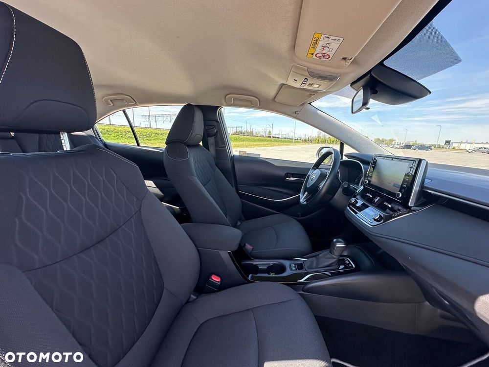 Toyota Corolla 1.8 Hybrid Comfort - 18