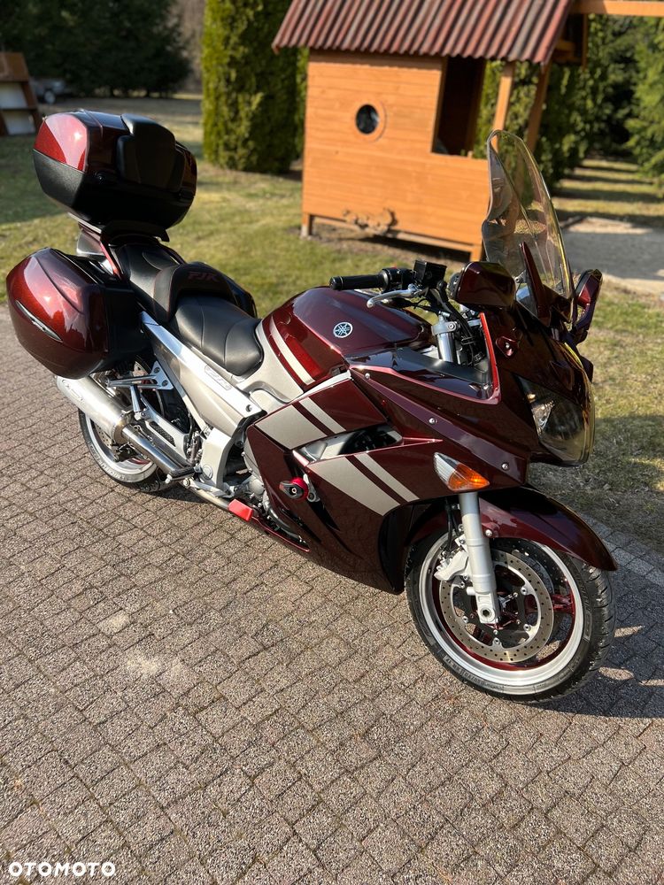 Yamaha FJR - 31