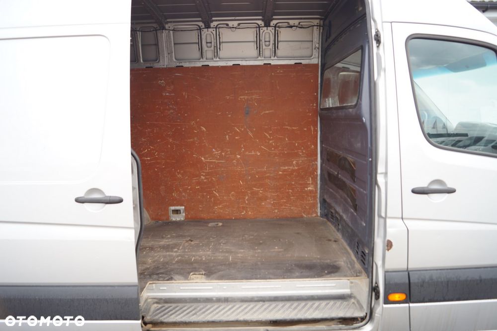 Volkswagen CRAFTER - 22