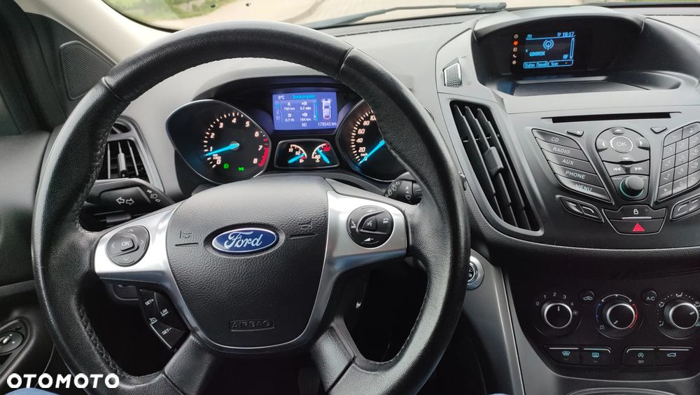 Ford Kuga 1.6 EcoBoost 2x4 Individual - 10