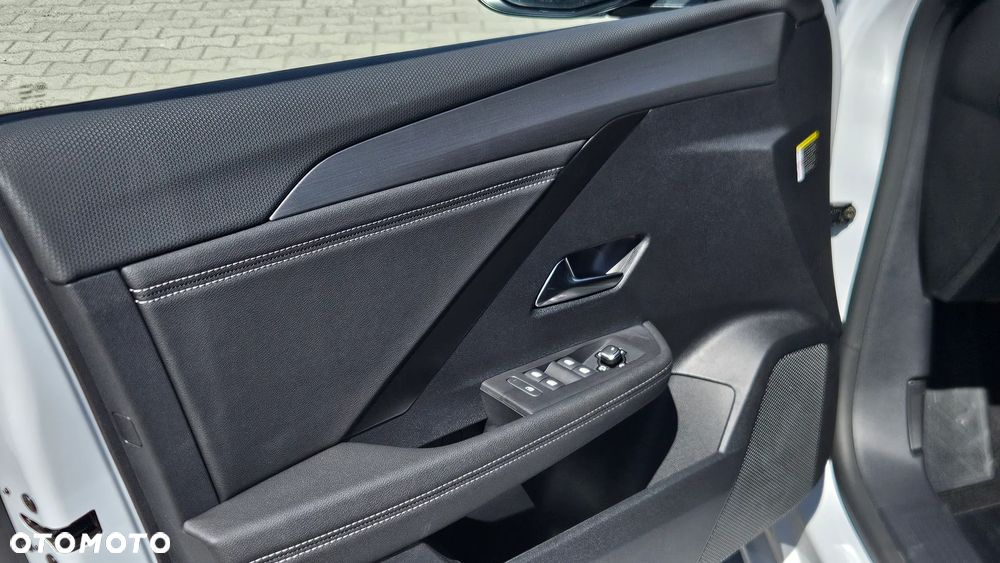 Opel Astra 1.2 T mHEV GS eDTC - 10