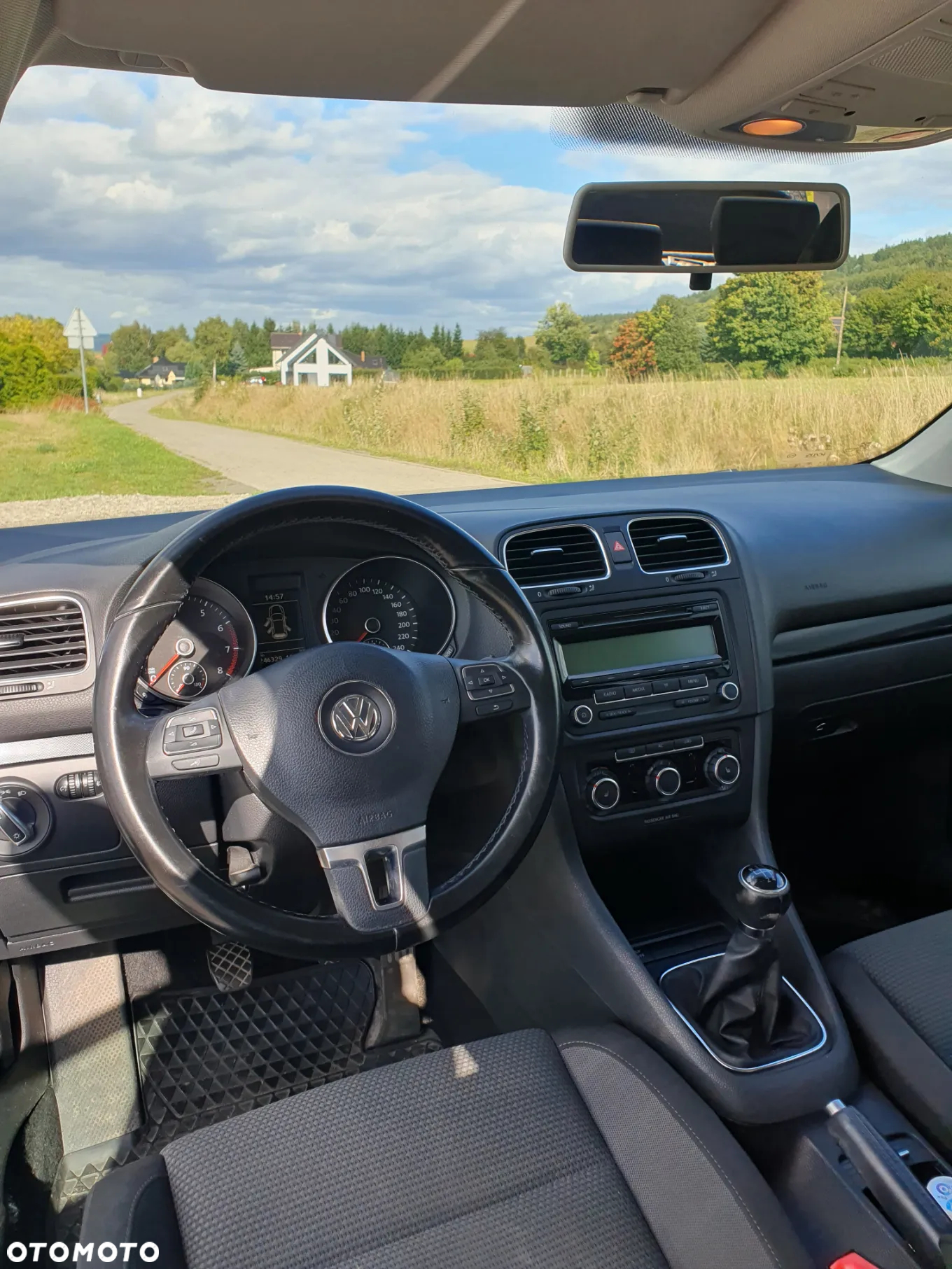 Volkswagen Golf - 10