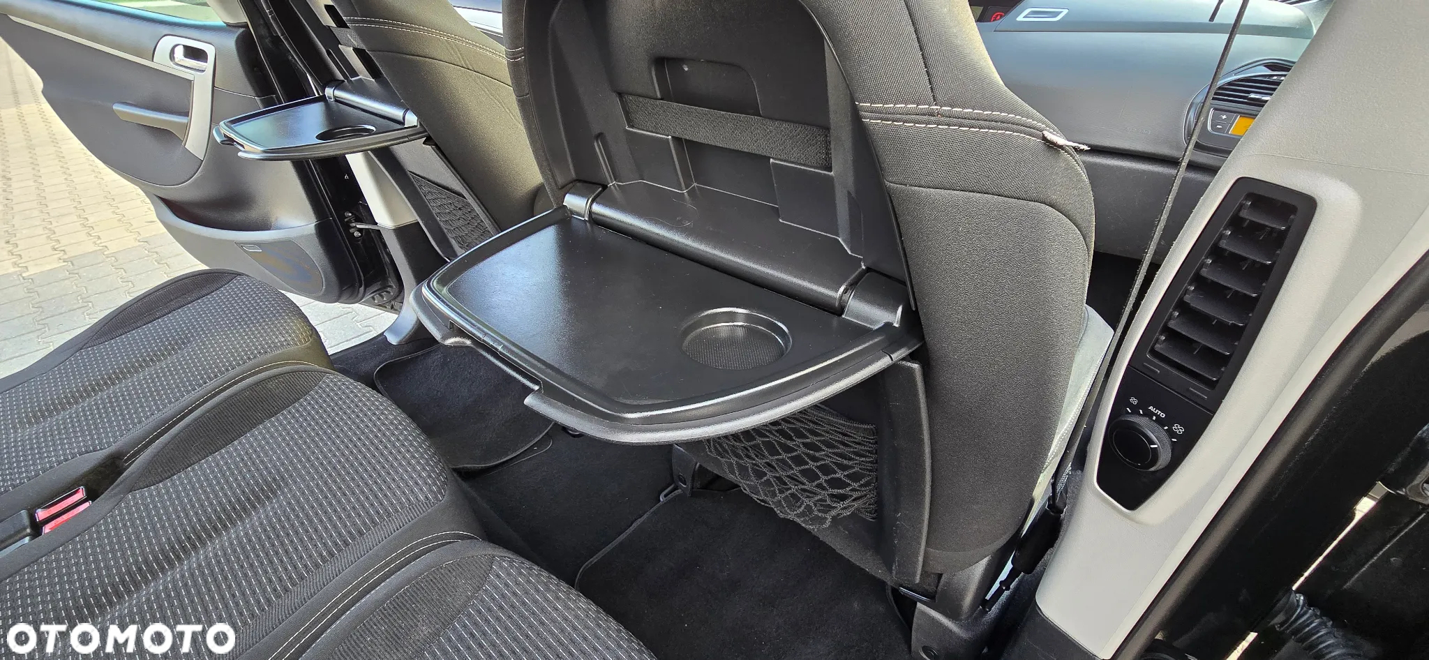 Opel Zafira - 12