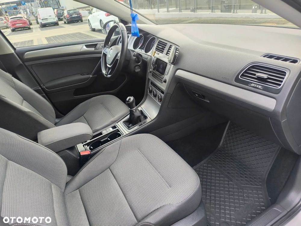 Volkswagen Golf 1.4 TSI BMT Comfortline - 11