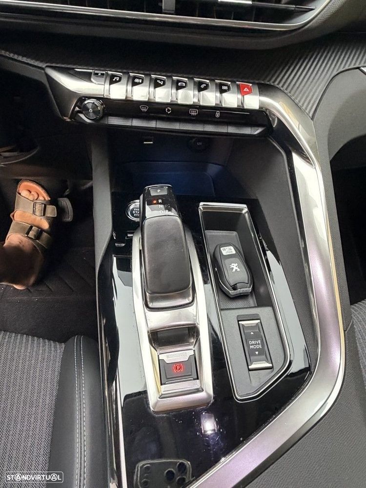 Peugeot 3008 1.6 Hybrid Allure Pack e-EAT8 - 18