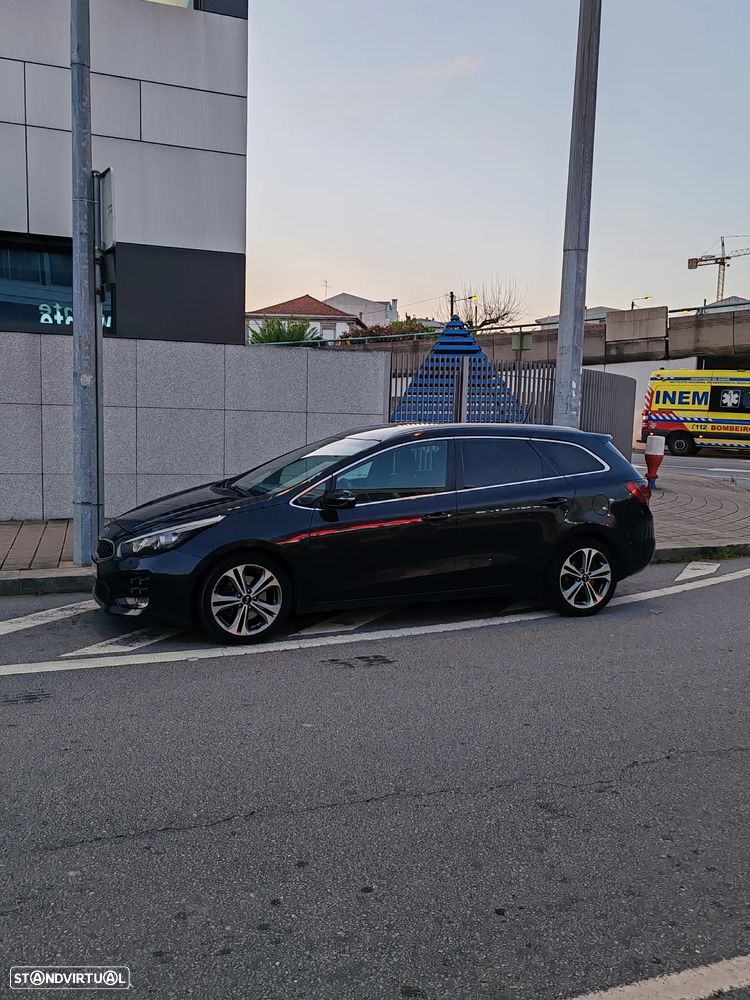 Kia Ceed SW 1.6 CRDi GT Line - 3