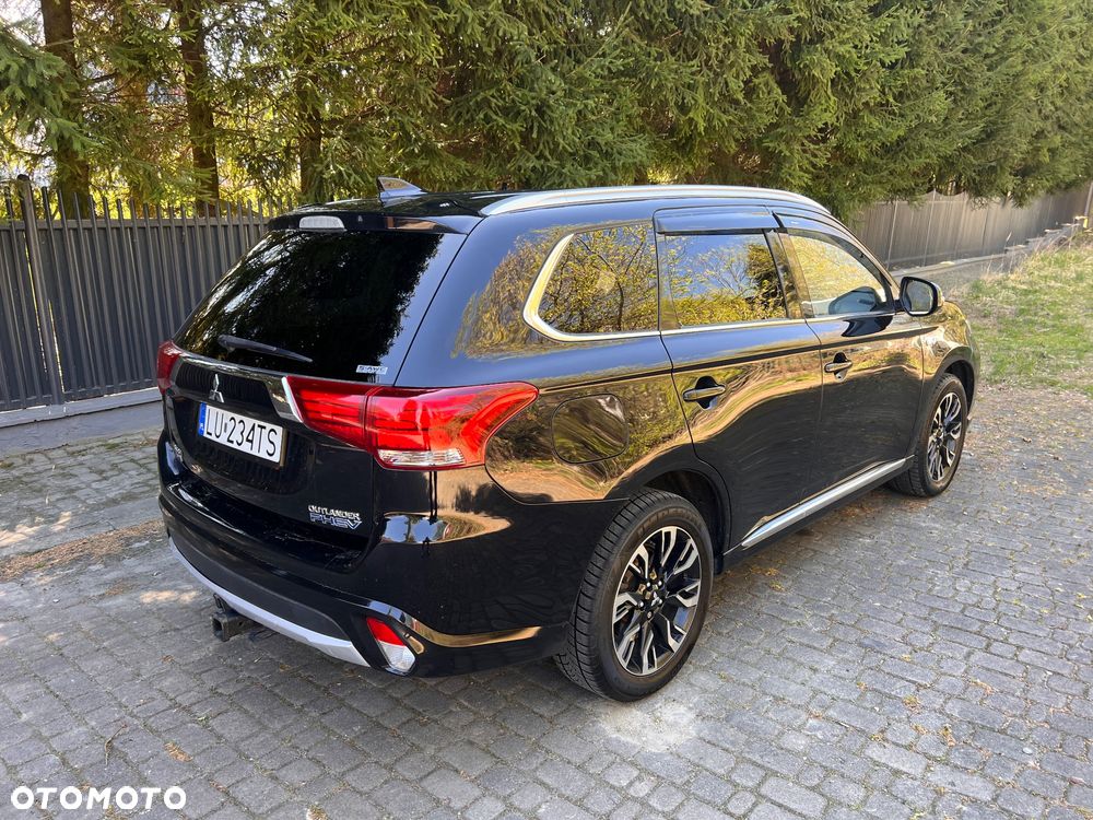Mitsubishi Outlander 2.0 4WD Plus - 4