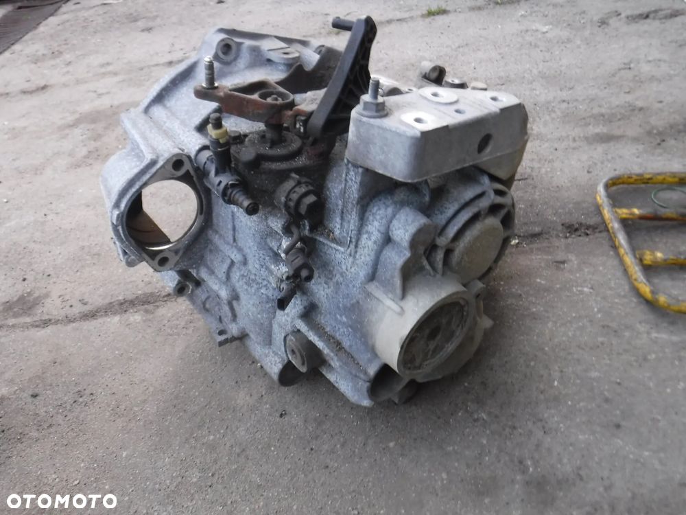Vw Skoda Audi Seat 2.0 TDI Tiguan Passat B7 CC Superb Golf VII   start stop Skrzynia NGD 6 biegow - 4