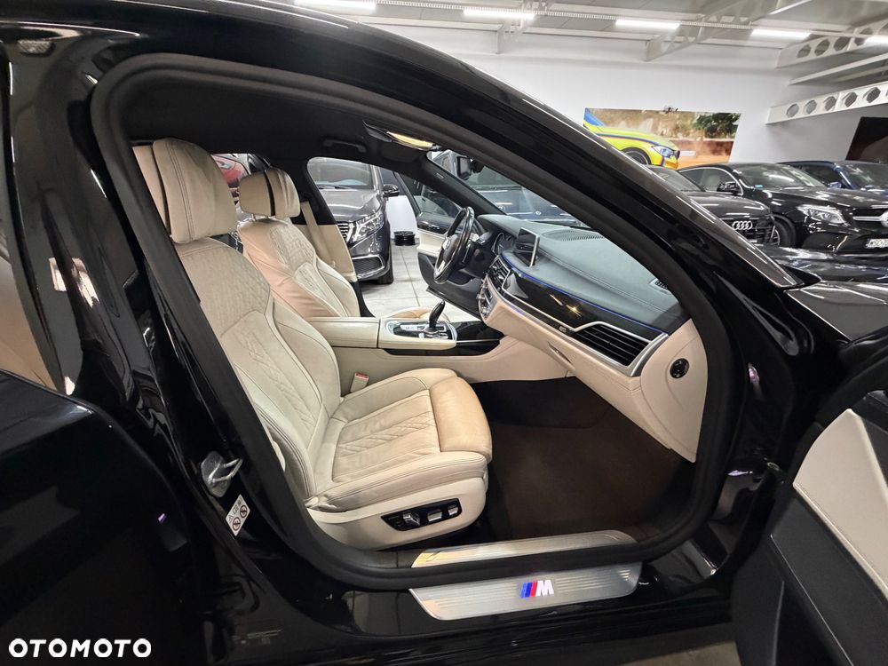 BMW Seria 7 740d xDrive - 21