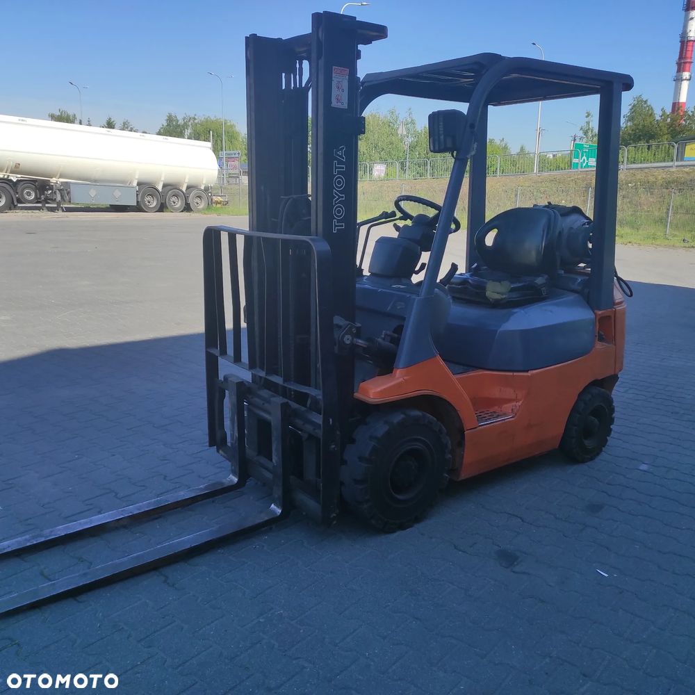 Toyota 7FGF15 Wózek widłowy Toyota - 1