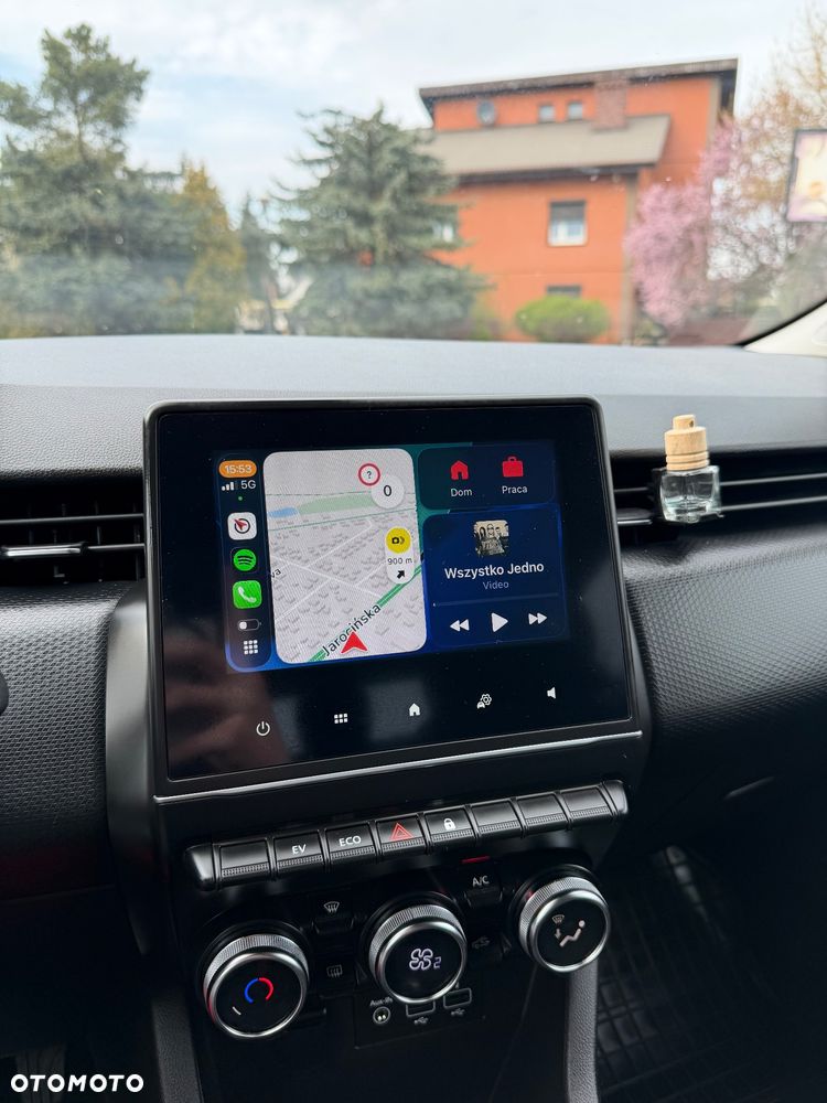 Renault Clio E-TECH 140 INTENS - 12