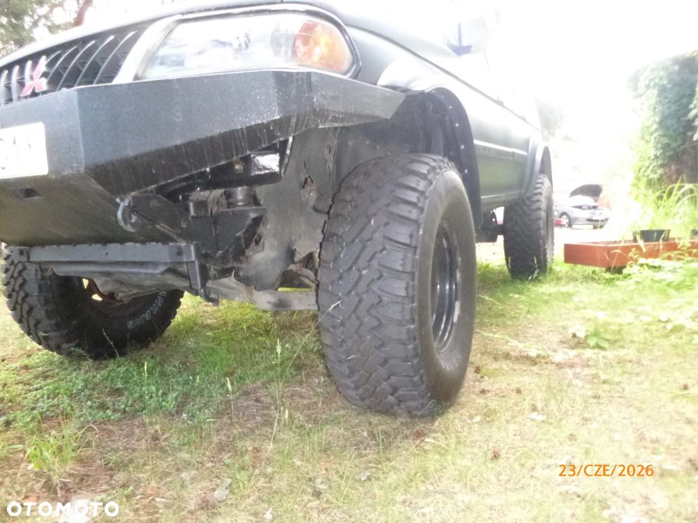 Mitsubishi Pajero - 5