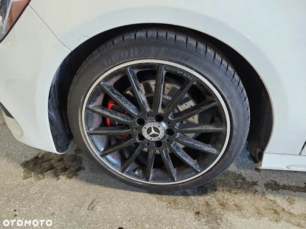 Mercedes-Benz CLA 250 4Matic 7G-DCT AMG Line - 7