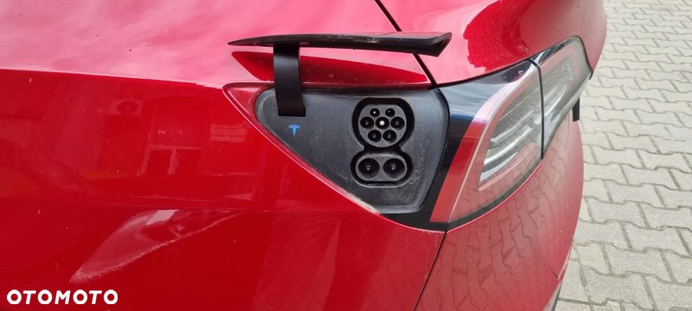 Tesla Y Model Long Range Dual Motor AWD - 28