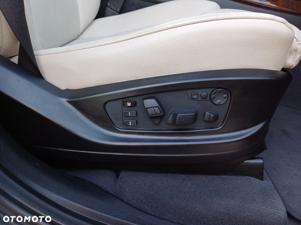 BMW X5 xDrive35i - 19