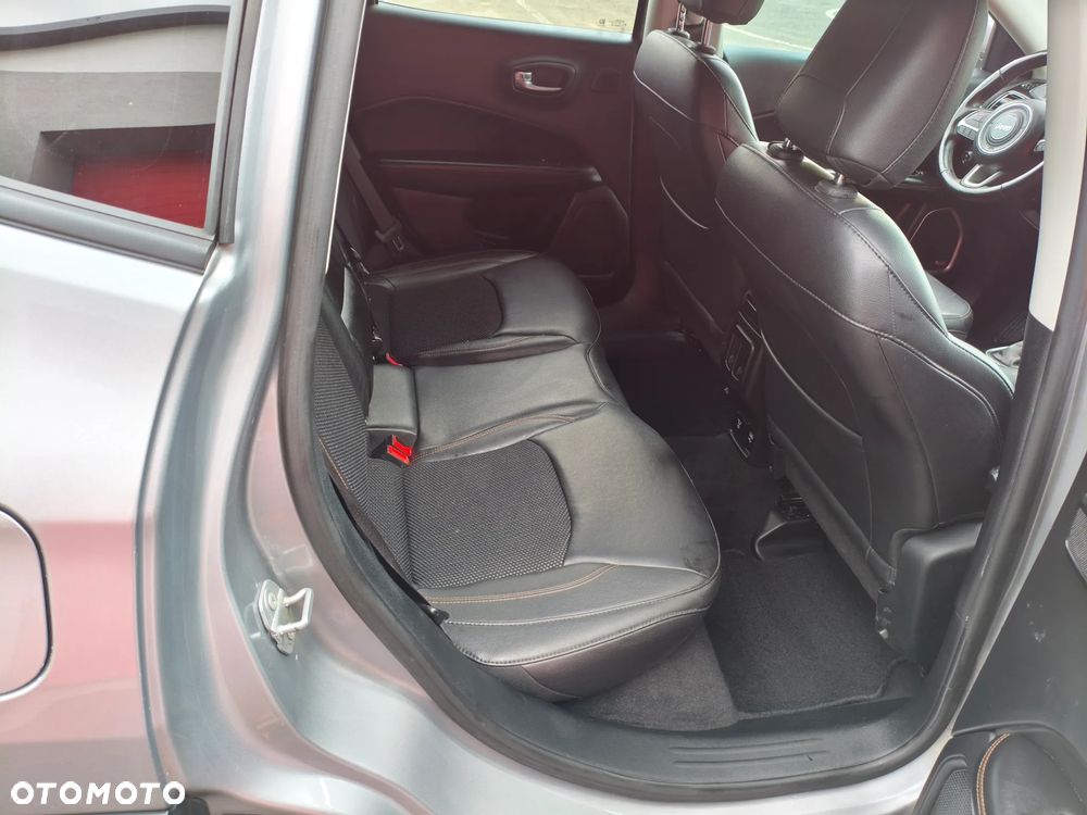 Jeep Compass - 19
