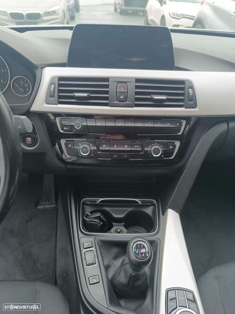 BMW 318 d M Sport - 19