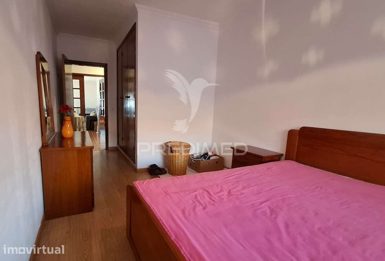 Apartamento T2 no rés-do-chão com garagem em Alpiarça - Grande imagem: 2/25
