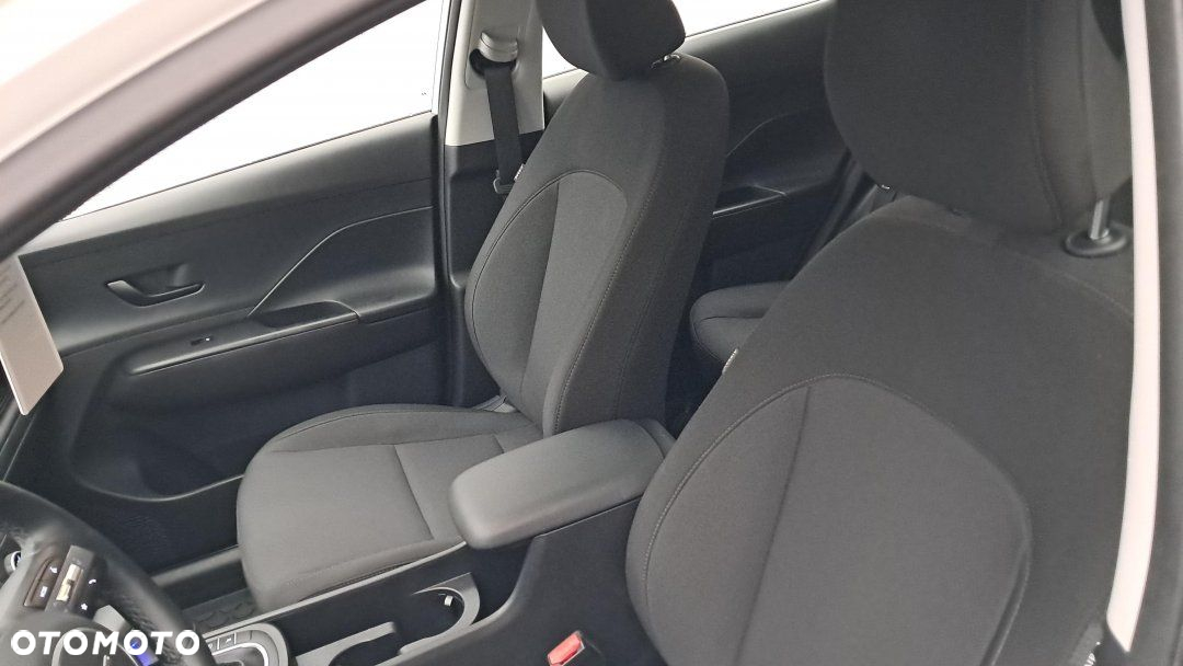 Hyundai Kona - 12
