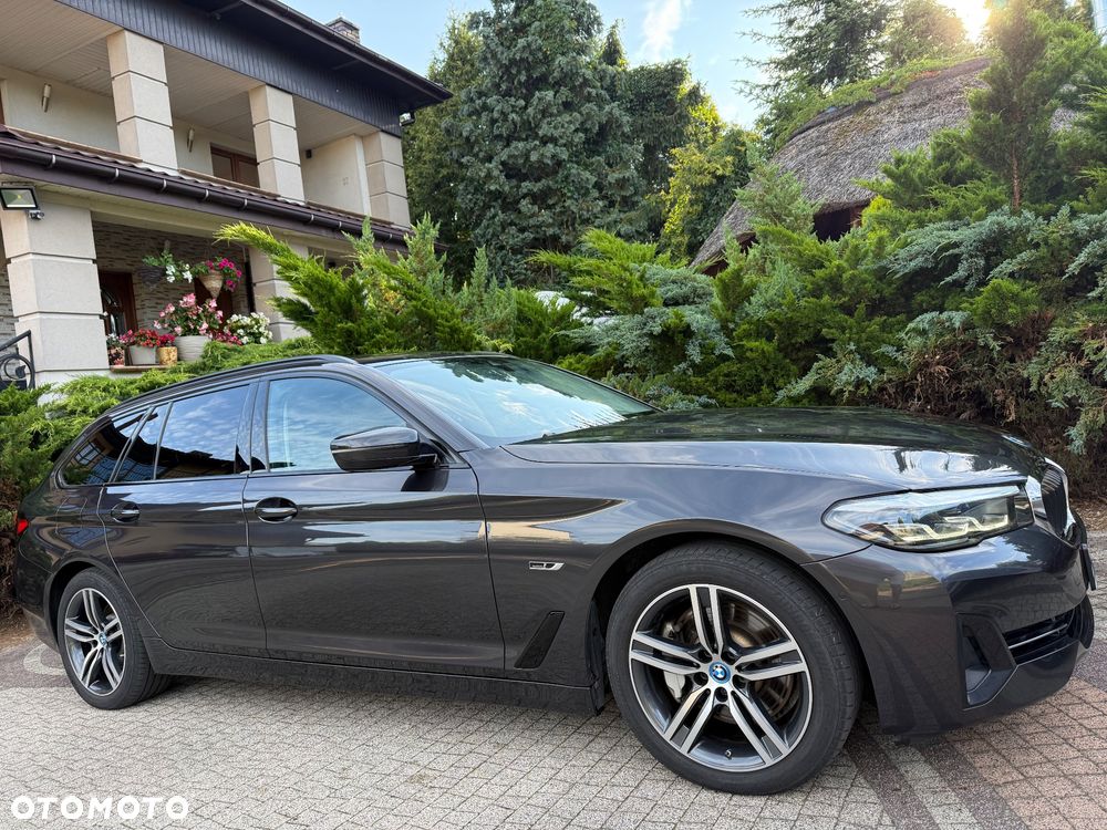 BMW Seria 5 530e xDrive Luxury Line sport - 8