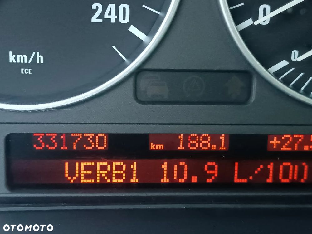 BMW Seria 5 - 32