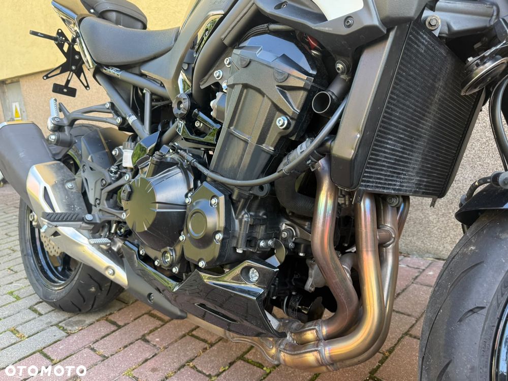 Kawasaki Z 900 - 19