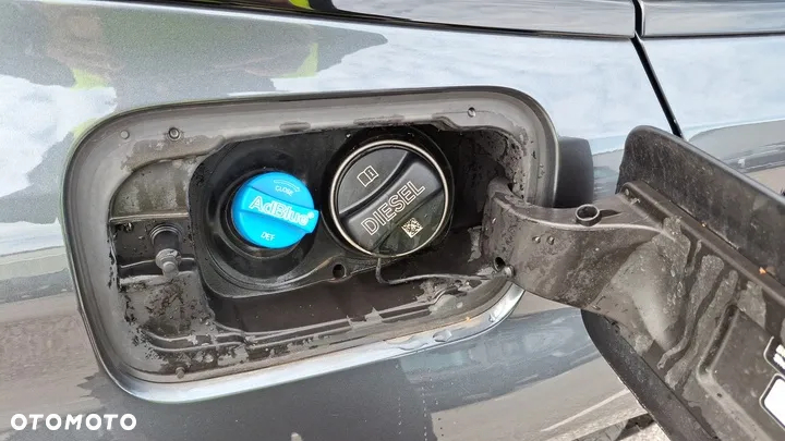 BMW Seria 3 M340d Touring xDrive - 6