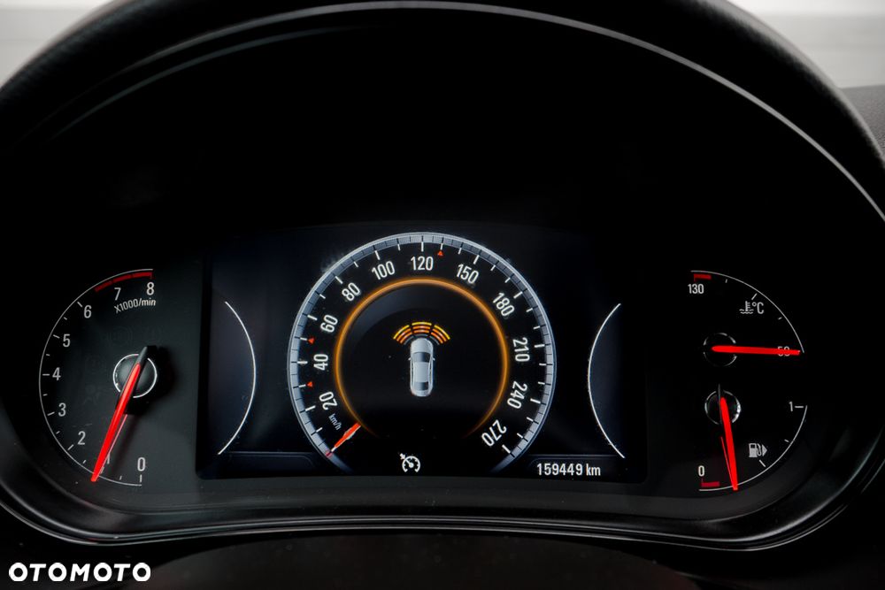 Opel Insignia 1.6 T Cosmo S&S - 18