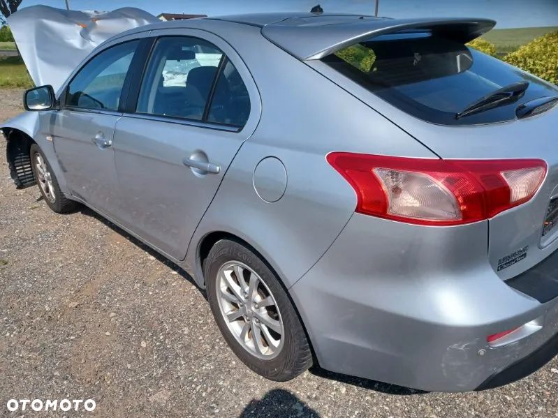 Mitsubishi Lancer VIII 1.6 B 4A92 2012 rok na części - 1