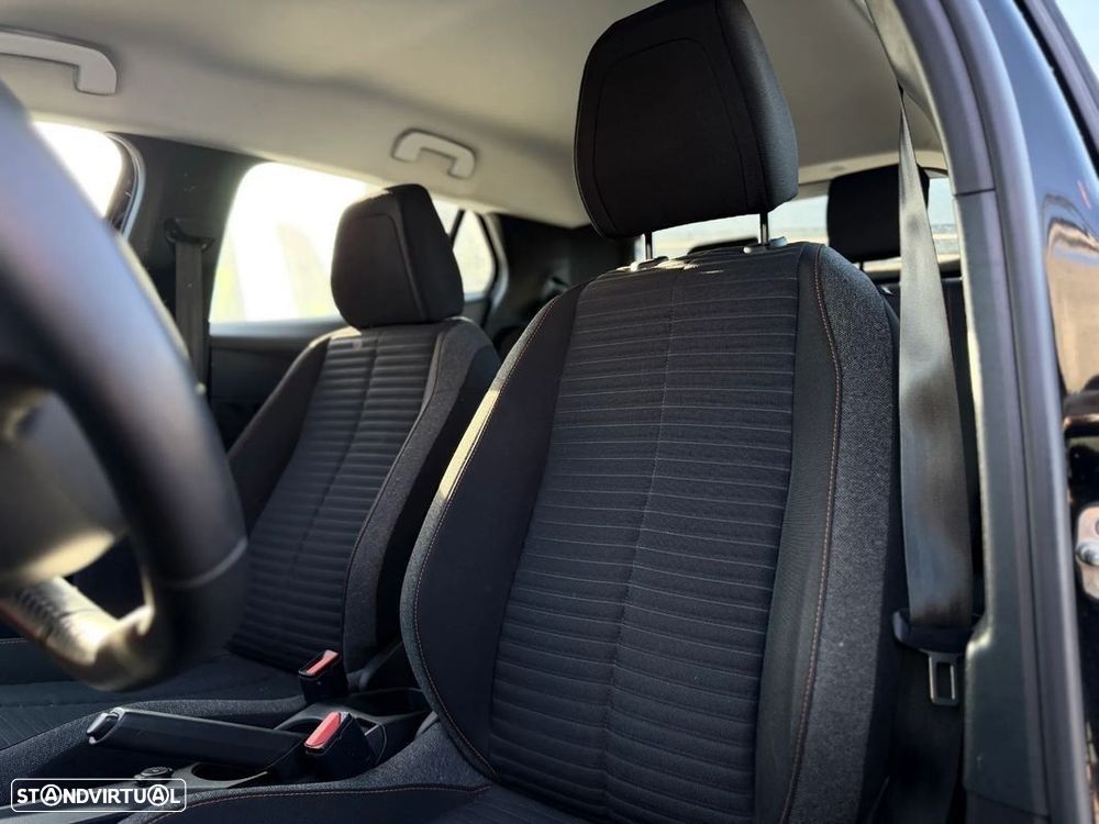 Peugeot 2008 - 24