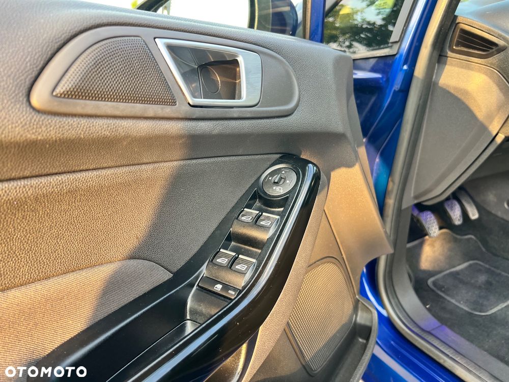 Ford Fiesta - 17