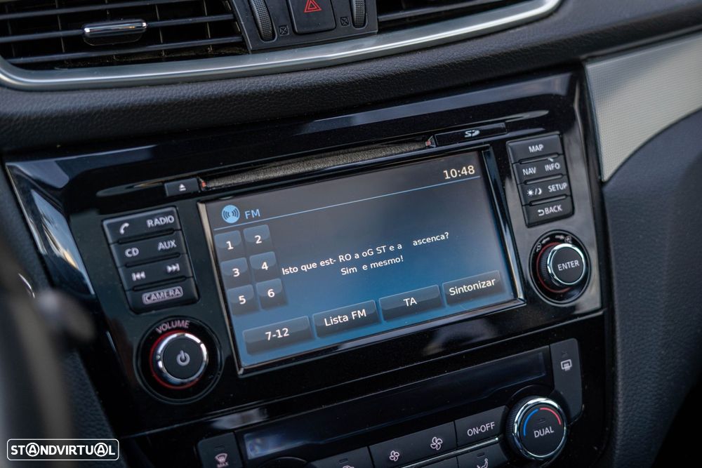 Nissan Qashqai 1.2 DIG-T N-Connecta 18 - 21