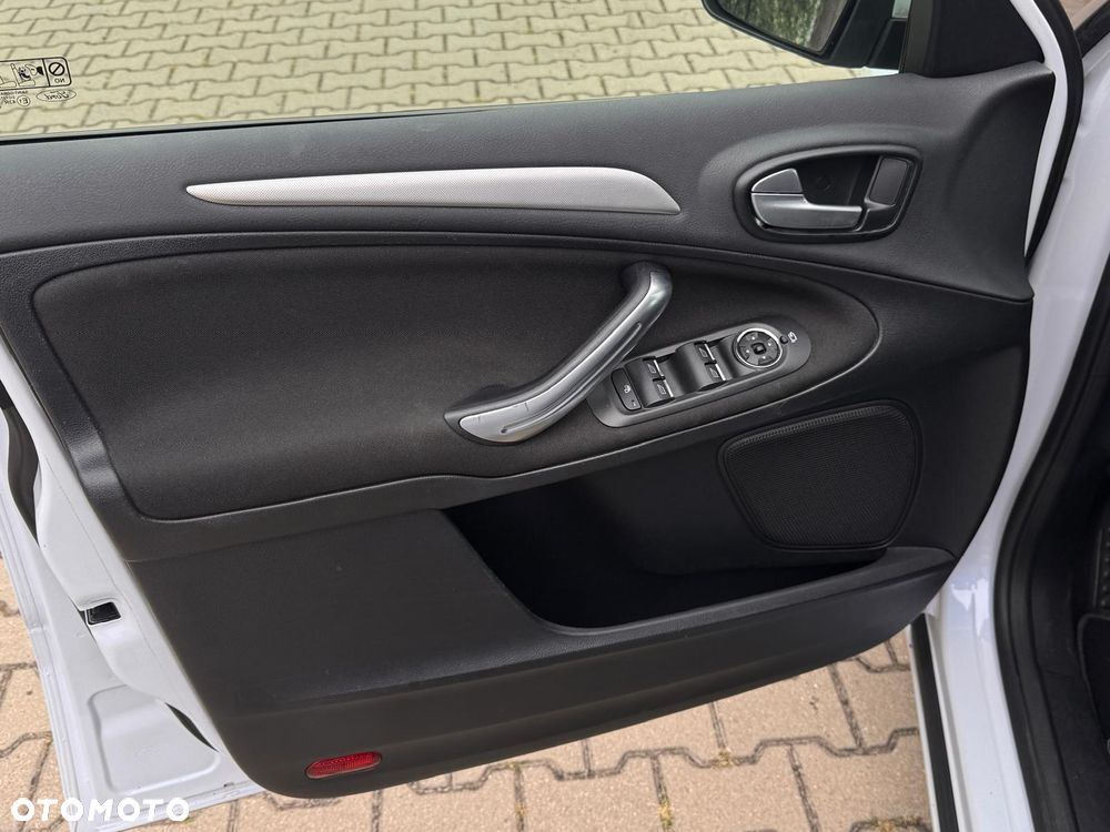 Ford S-Max - 20