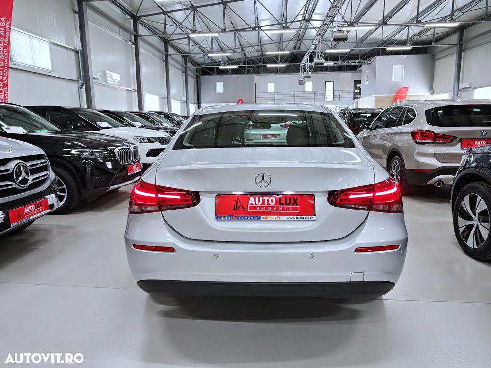 Mercedes-Benz A 180 d Sedan 7G-DCT - 31