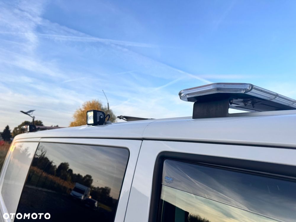 Volkswagen Transporter Kombi L2H1 M1 4Motion - 17