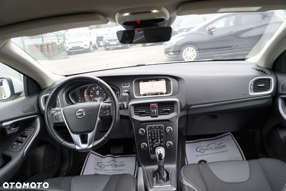 Volvo V40 T2 Geartronic Momentum - 5