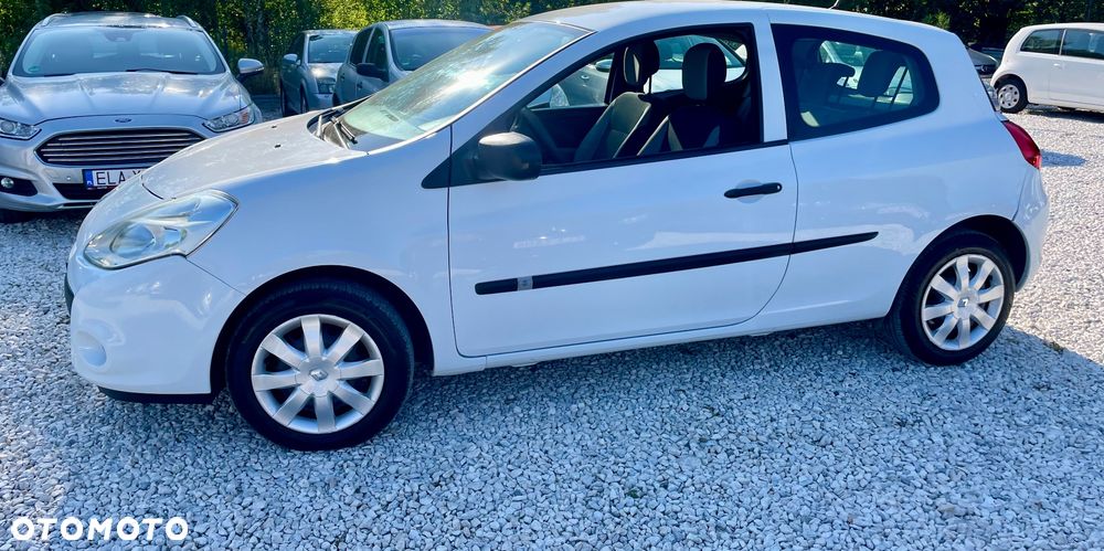 Renault Clio 1.2 16V Authentique - 8