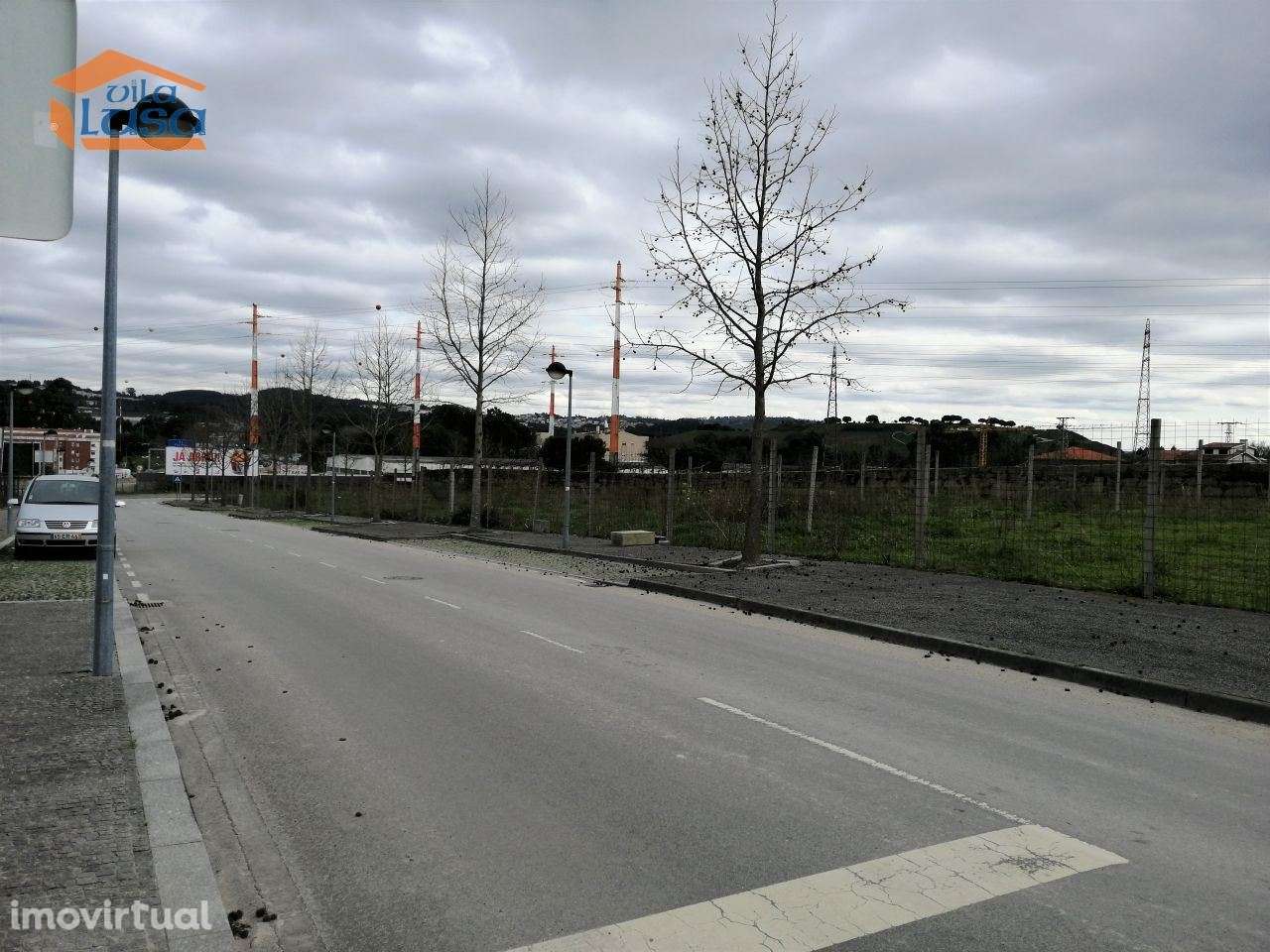 Lote de Terreno para construção de Moradia T3, 3 frentes, A. Santas... - Grande imagem: 5/7