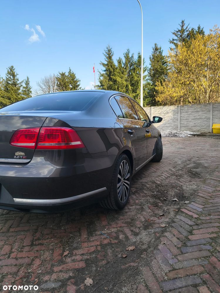 Volkswagen Passat 2.0 TSI Highline - 8