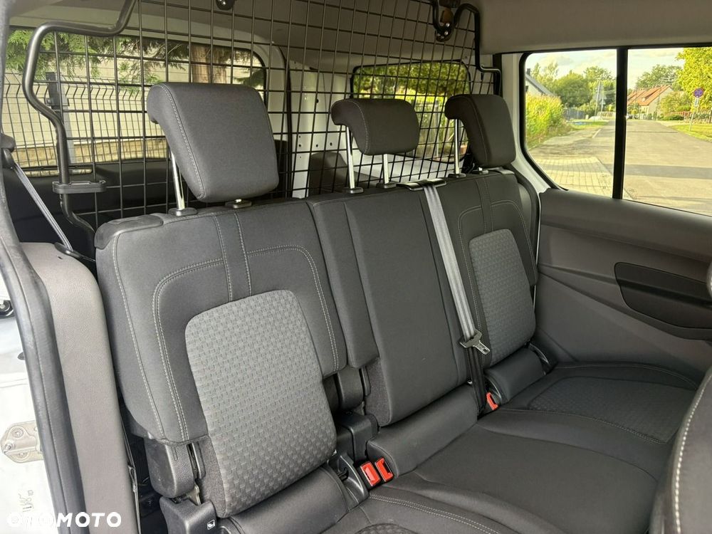 Ford Transit Connect - 21