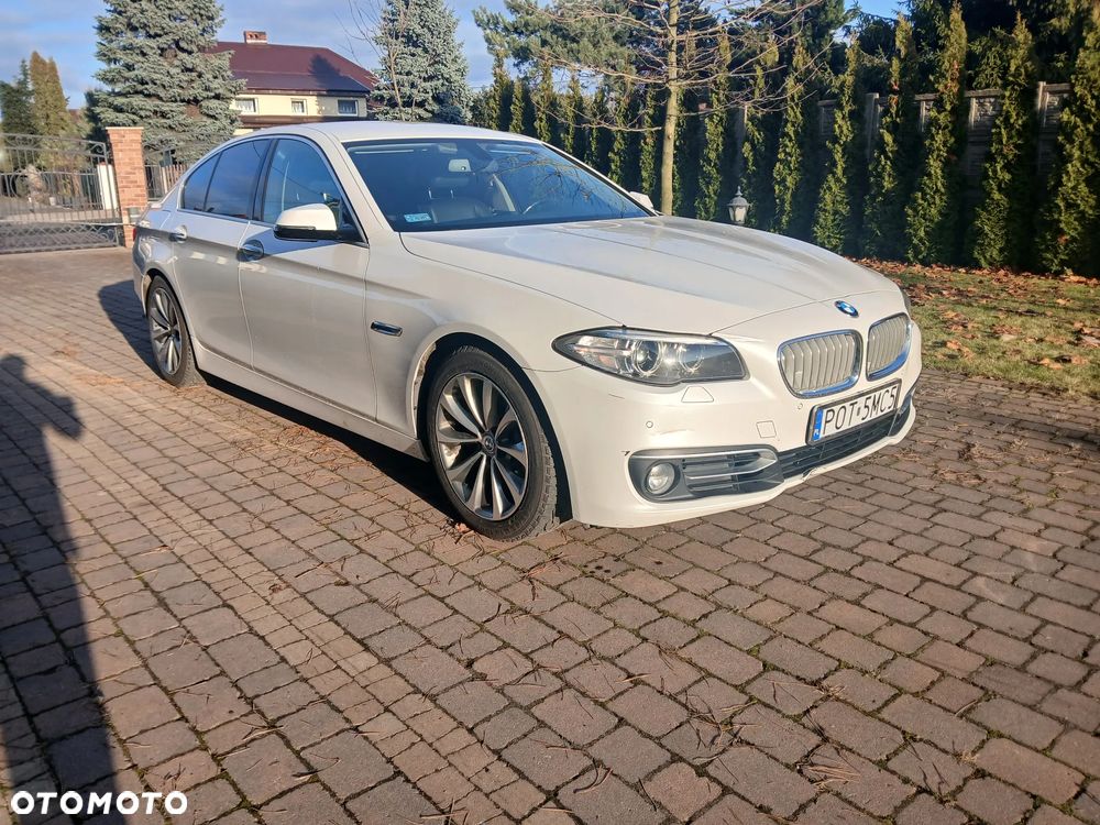 BMW Seria 5 ver-525d-luxury-line - 2
