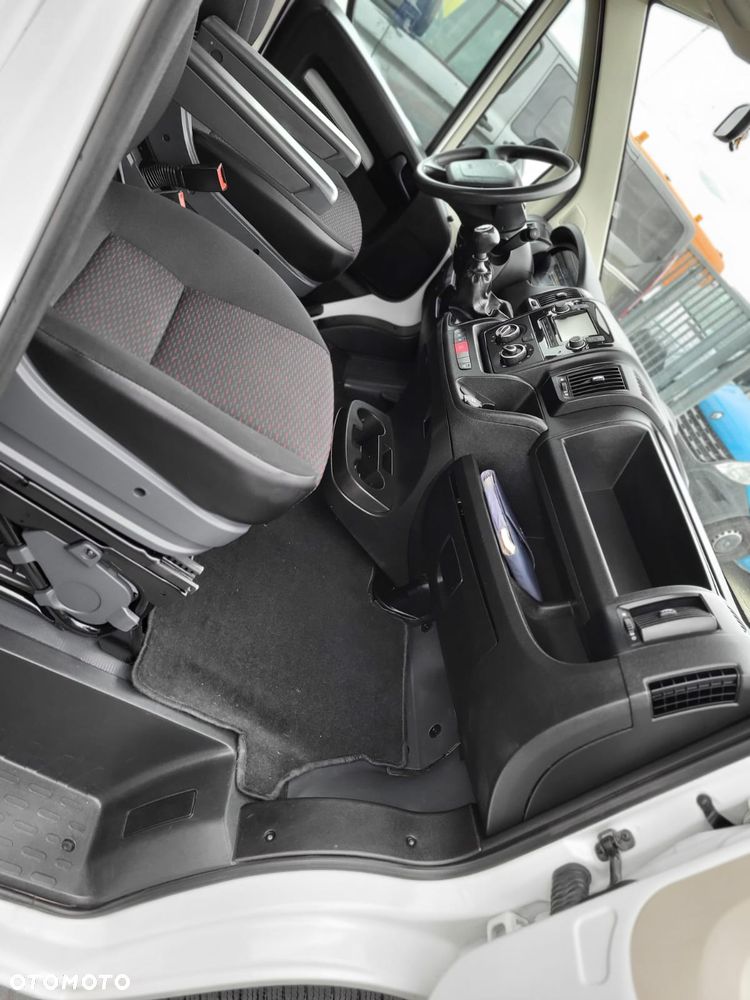 Peugeot BOXER 2.2 HDI-DOKA 6 OSÓB+SKRZYNIA 2,90M-HAK 3000KG-ŁADNY - 11