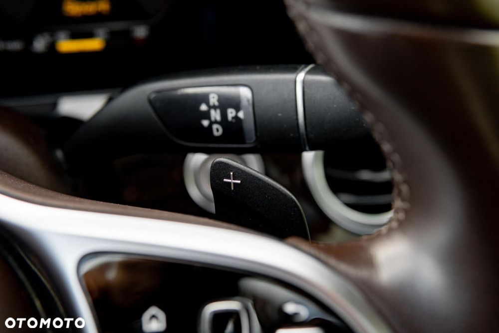 Mercedes-Benz Klasa E 220 d 9G-TRONIC Exclusive - 22